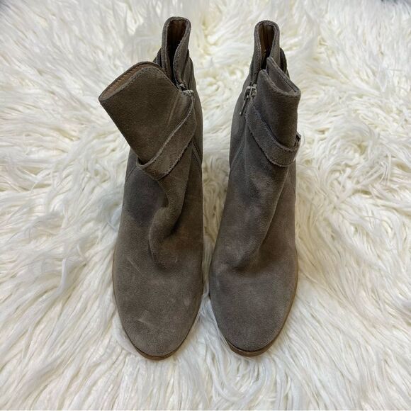 Steve Madden Womens Suede Ankle Bootie Block High Heels Boots Buckle Gray Size 6 - Picture 2 of 8